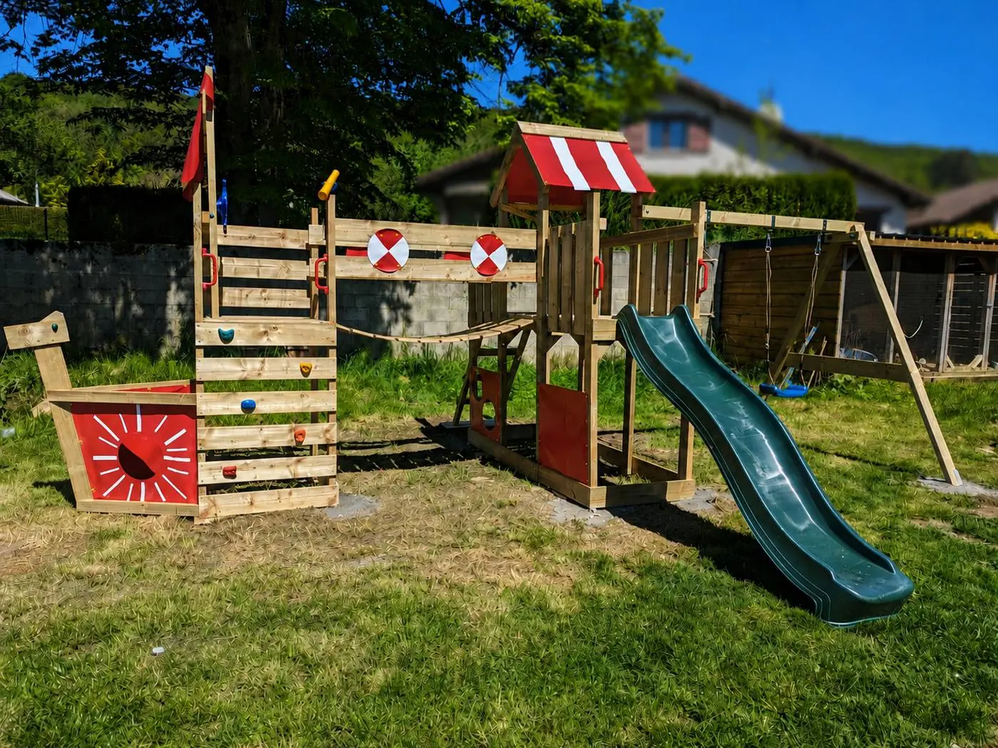 La structure de jeux extérieure
